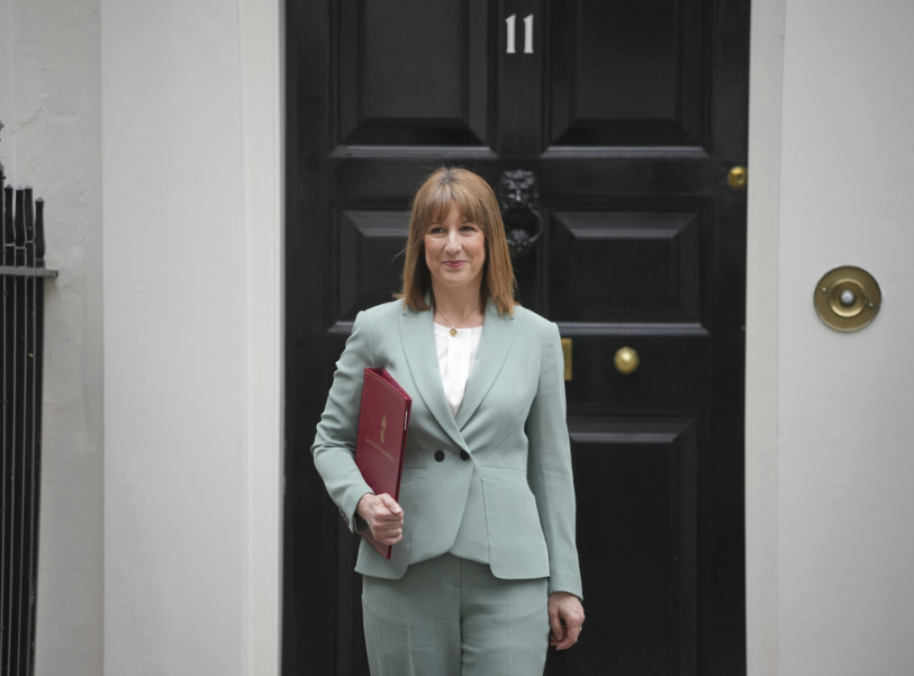 Britanija najavila zatvaranje hotela za azilante pre izbora 2029. godine