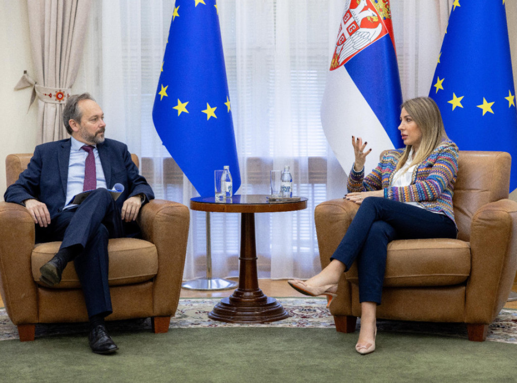 Dubravka Đedović Handanović i ambasador EU Žiofre o napretku u sprovođenju Reformske agende