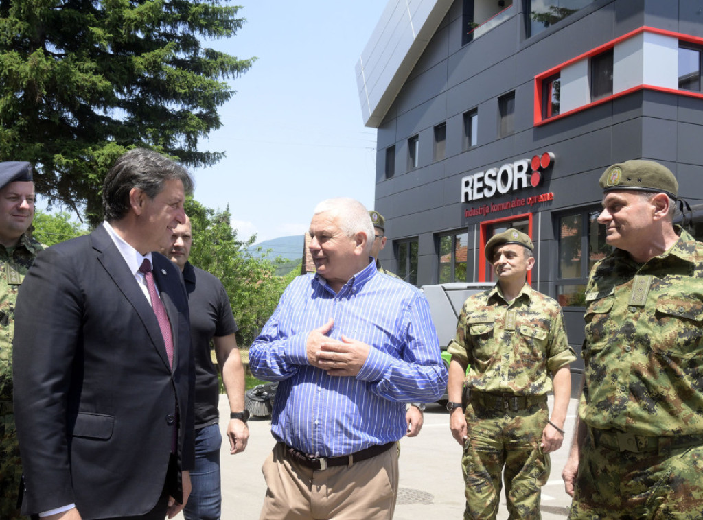 Gašić u kompaniji "Resor" o budućim projektima za potrebe Vojske Srbije