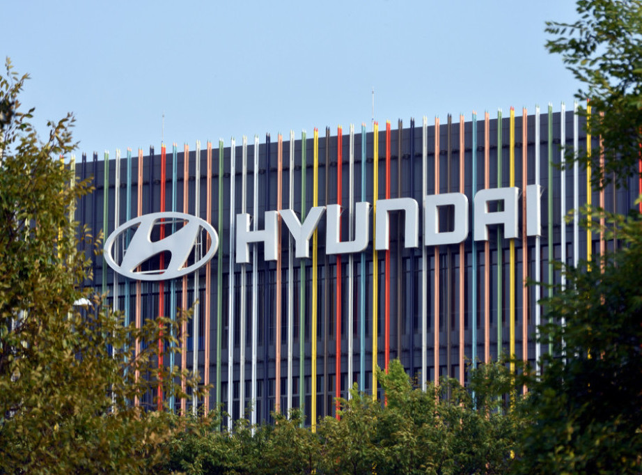 Radoš Popadić sa predstavnicima kompanije Hjundai razgovarao o izgradnji samobalansnih solarnih elektrana