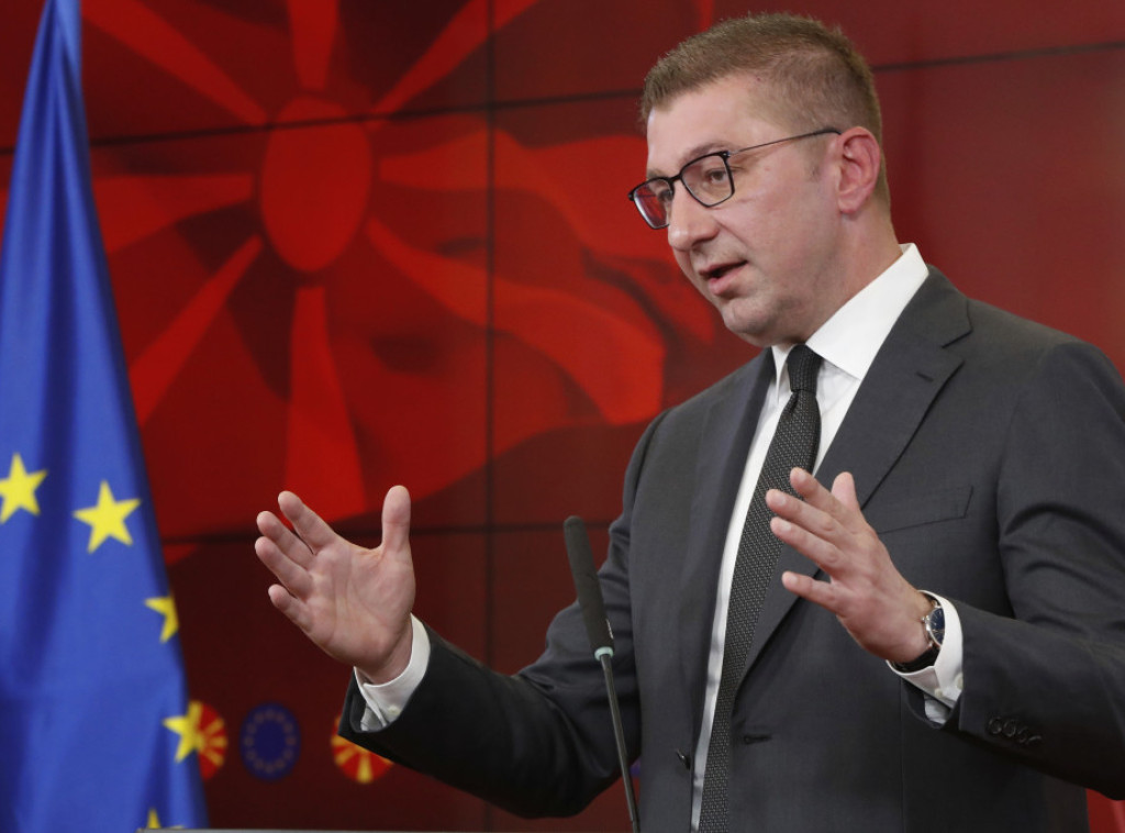 Mickoski: Bugarska želi političkim inženjeringom da stvori novu makedonsku naciju