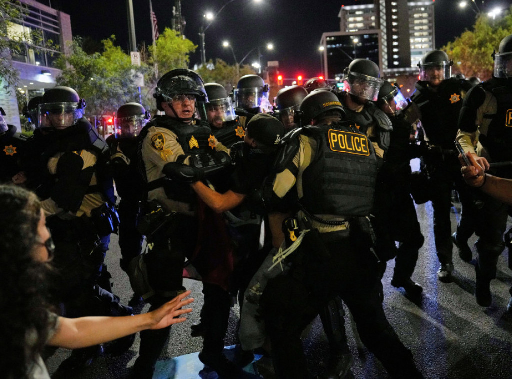 Policija Las Vegasa proglasila protest nezakonitim, naredila okupljenima da se raziđu