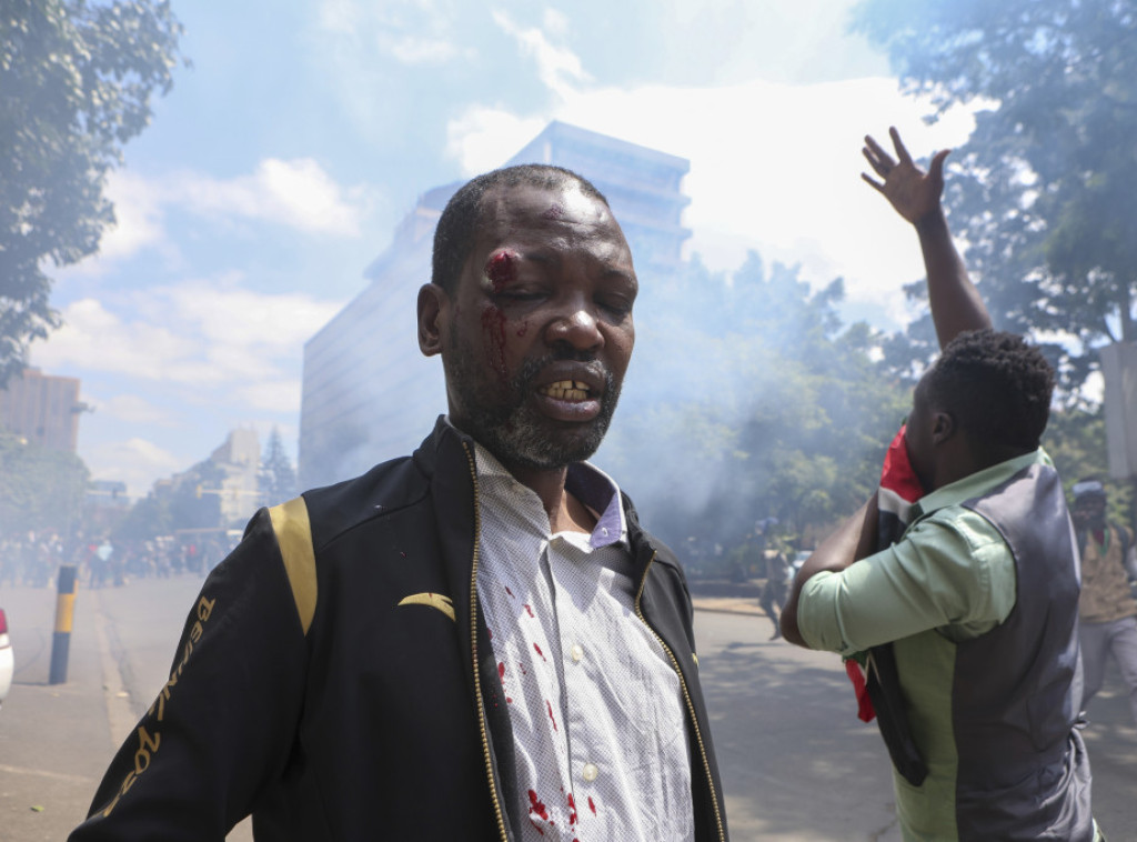Najrobi: Policija upotrebila suzavac protiv demonstranata koji protestuju zbog smrti blogera