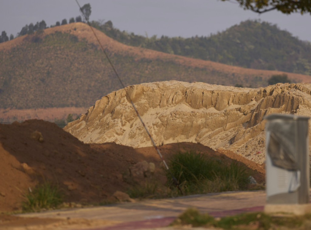 AP: Kritični minerali daju prednost Kini u trgovinskim pregovorima