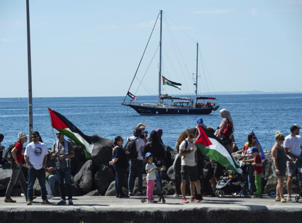 Izraelski napad na Iran odložio deportaciju aktivista sa broda "Madlin"