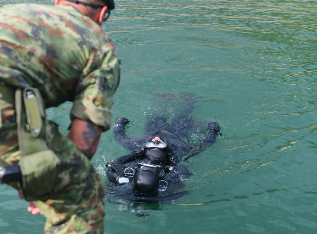 Ronioci Vojske Srbije realizovali desetodnevnu obuku na Zavojskom jezeru kod Pirota