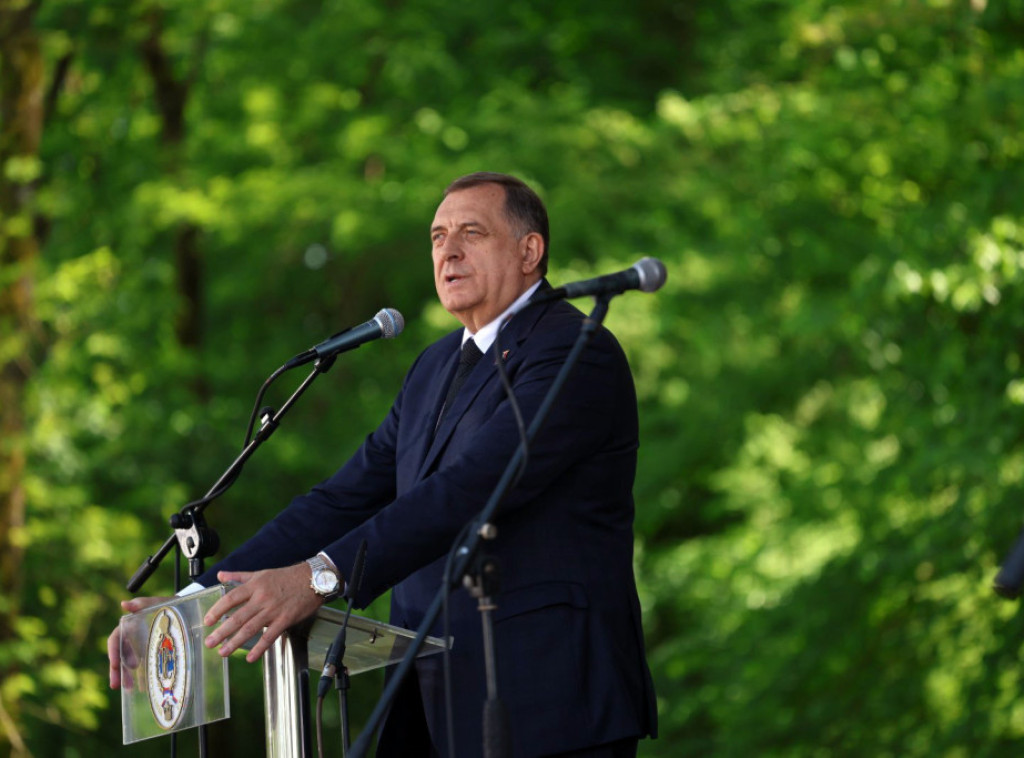 Dodik: Uputiću informaciju skupštini o nameri Britanije da šalje migrante na Zapadni Balkan