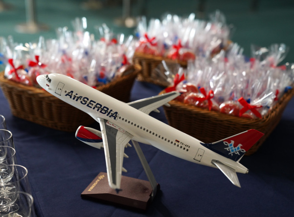 Avion Er Srbije svečano dočekan na aerodormu u Tbilisiju, uspostavljena nova linija