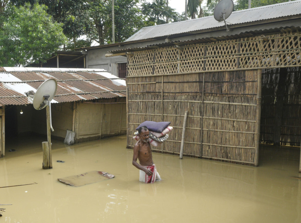 Indiju pogodio monsun uz obilne padavine, toplotni talas popušta
