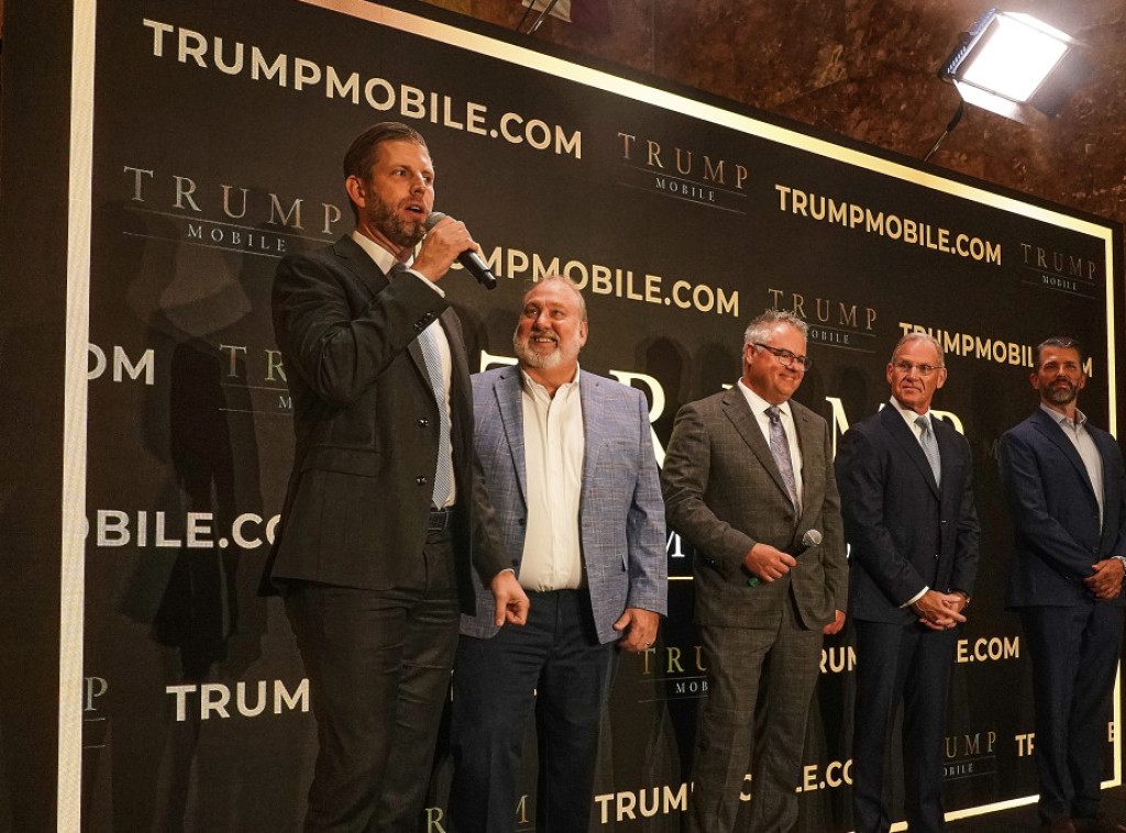 Tramp organizacija pored mobilne mreže najavila i pametni telefon