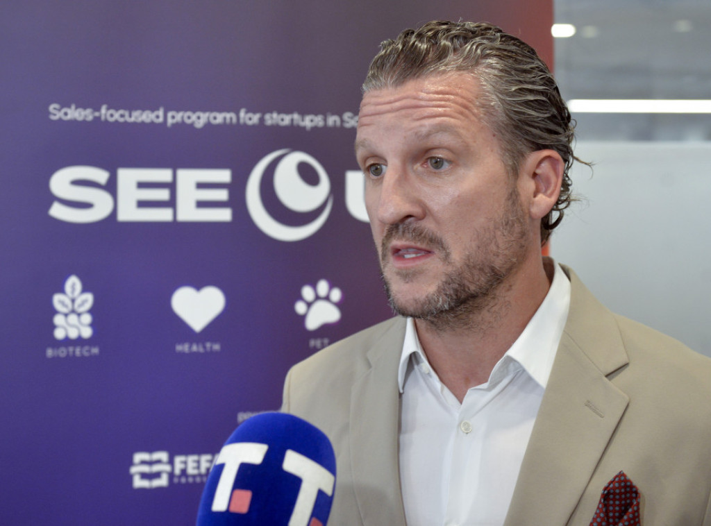 Osam startapa predstavilo se pred više od 100 investitora u Beogradu