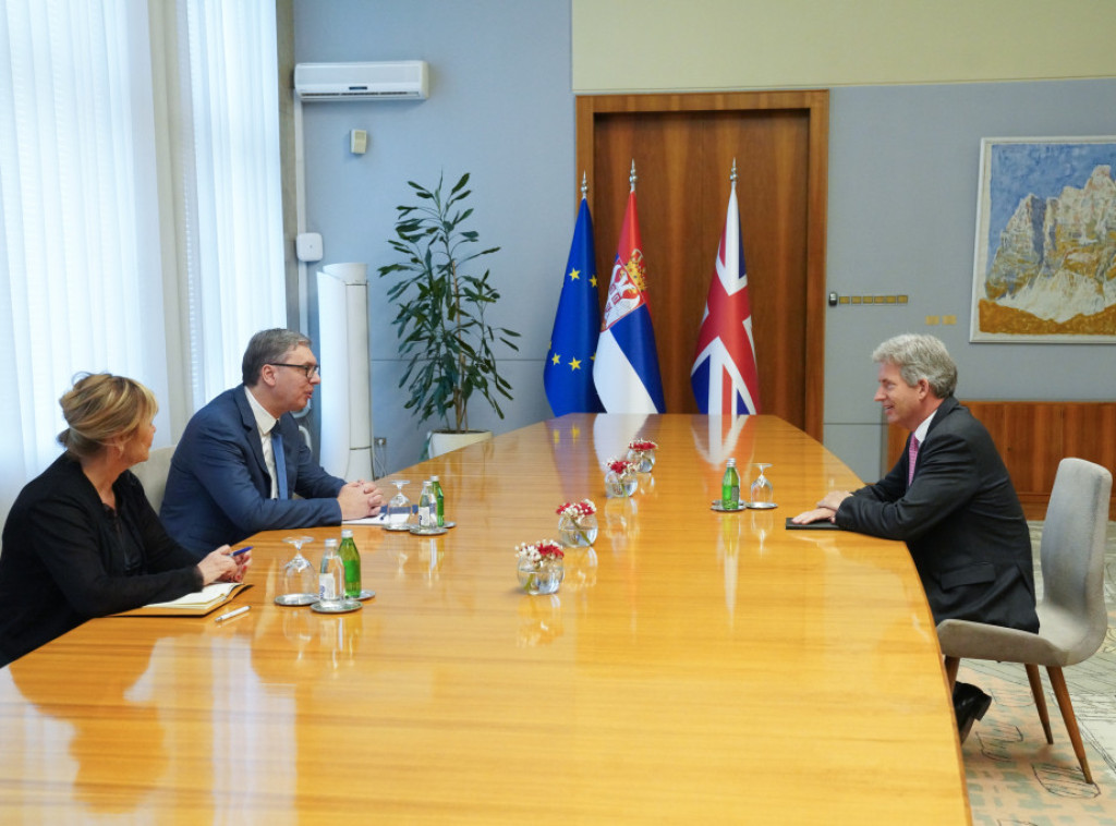 Vucic, UK ambassador discuss bilateral relations, geopolitics, region