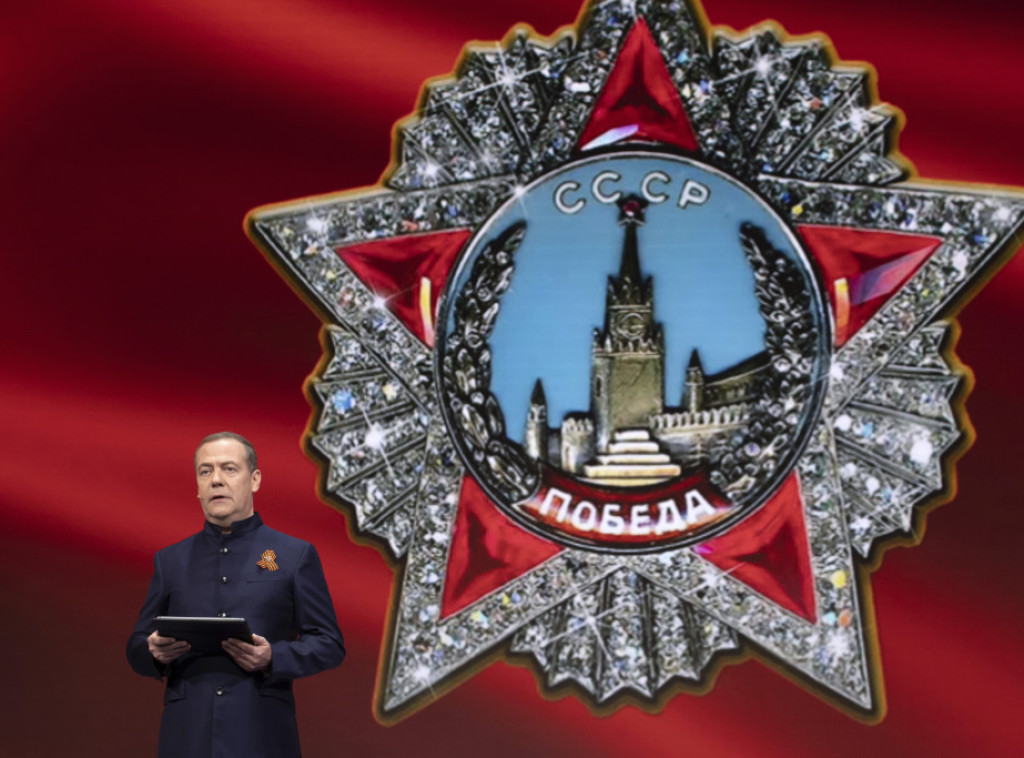 Medvedev: Velika sedmorka je odavno mrtva kao format