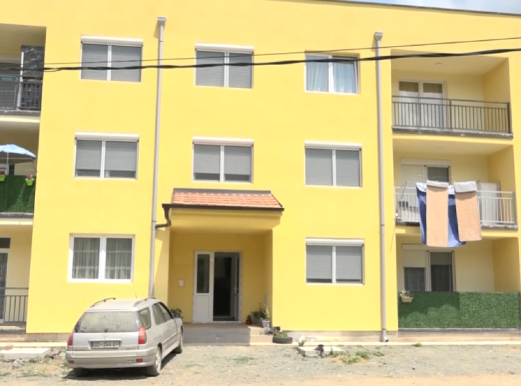 Zamenjena brava na stanu raseljenog iz Leposavića, pokušano na još dva