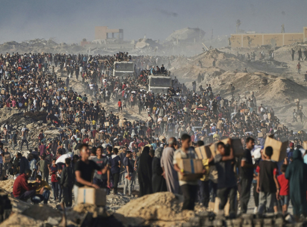 Izraelske vlasti tvrde da je u utorak 85 kamiona sa hranom ušlo u Pojas Gaze