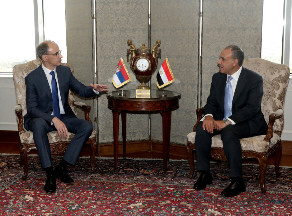 Macut, Egyptian FM discuss emergency evacuation of Serbian nationals from Israel