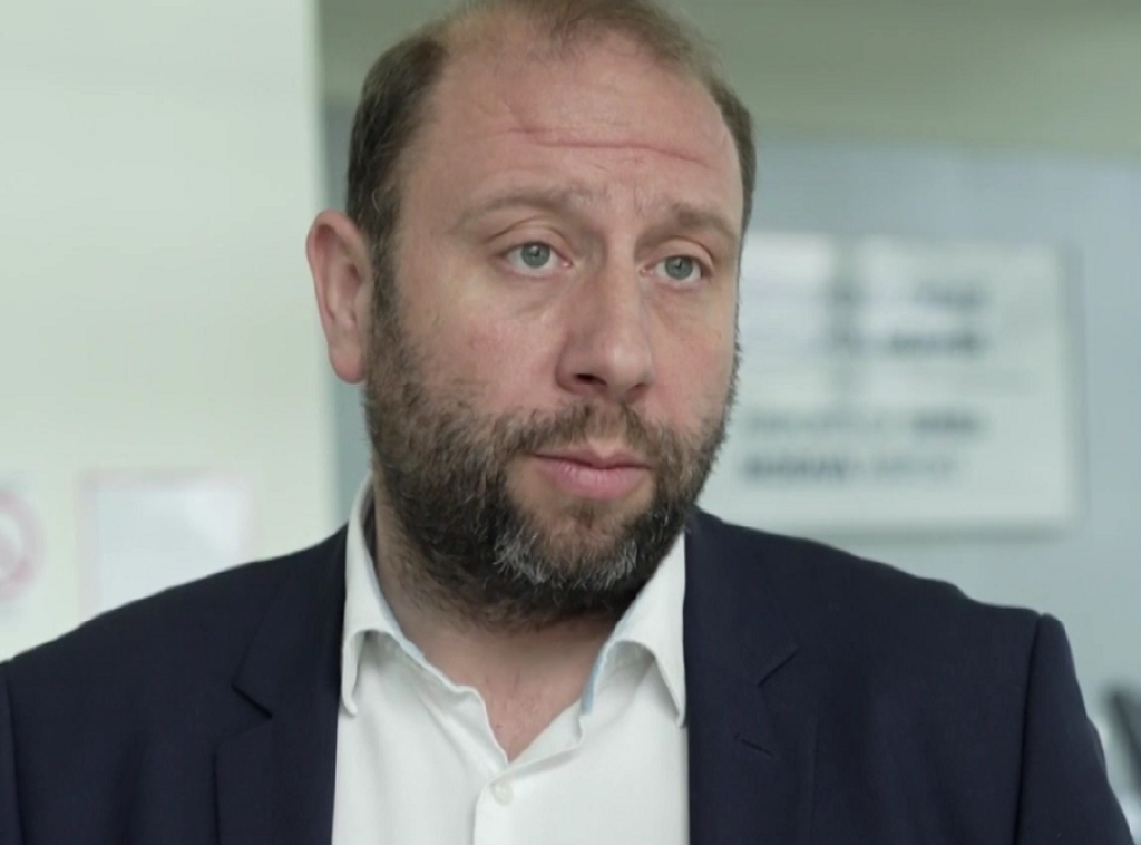 Sa aerodroma Morava uspostavljena linija ka Tivtu, dva puta nedeljno tokom leta