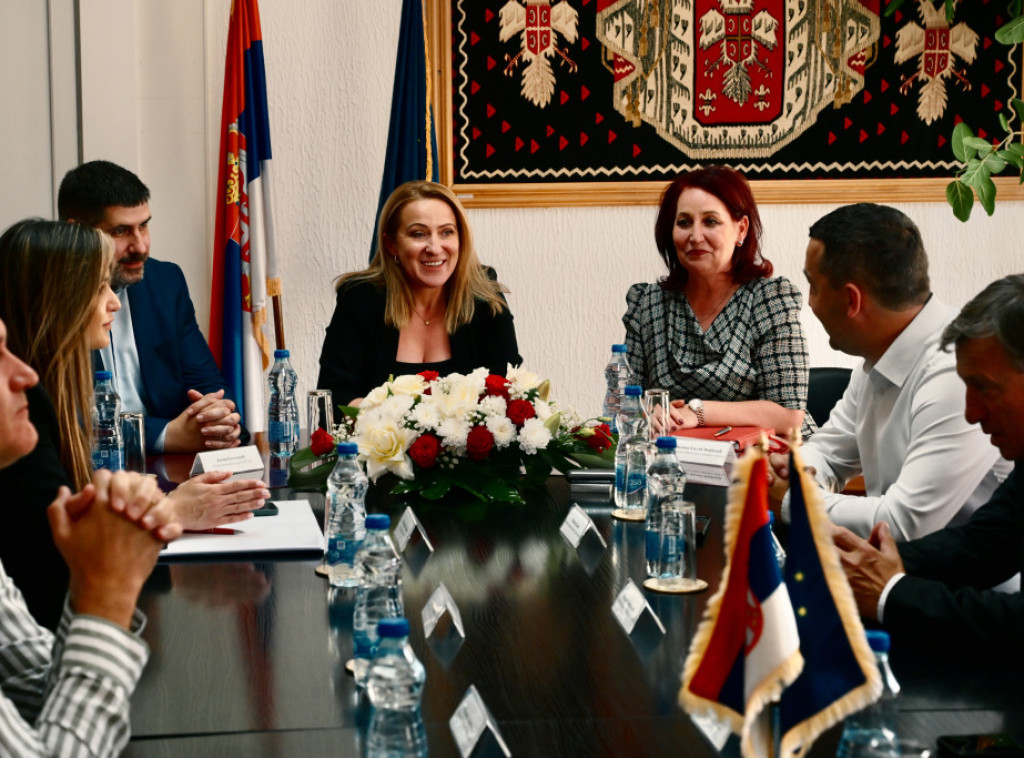 Snežana Paunović u Pirotu razgovarala o jačoj saradnji lokalnih samouprava i ministarstva
