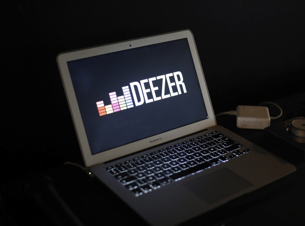 Servis za strimovanje muzike Dizer obeležavaće albume sa pesmama generisanim pomoću veštačke inteligencije