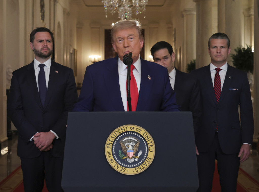 Tramp: SAD gađale tri nuklearna postrojenja u Iranu, Iran sada mora da sklopi mir