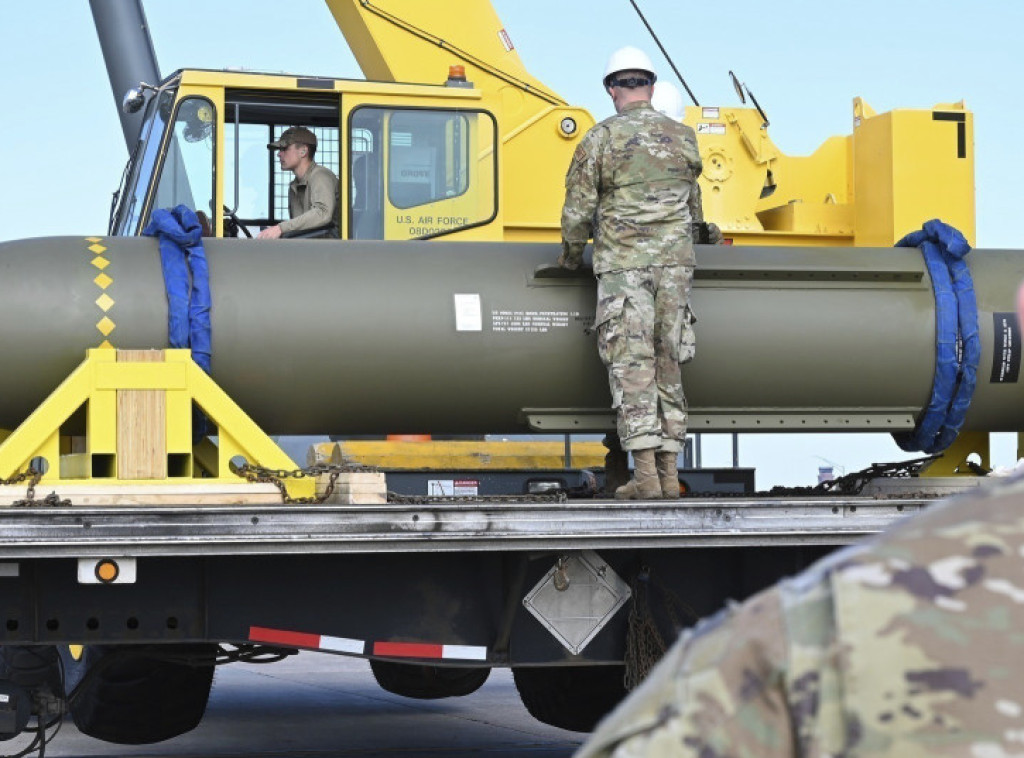 Američka avijacija bombardovala iranska postrojenja bombama teškim 12 tona