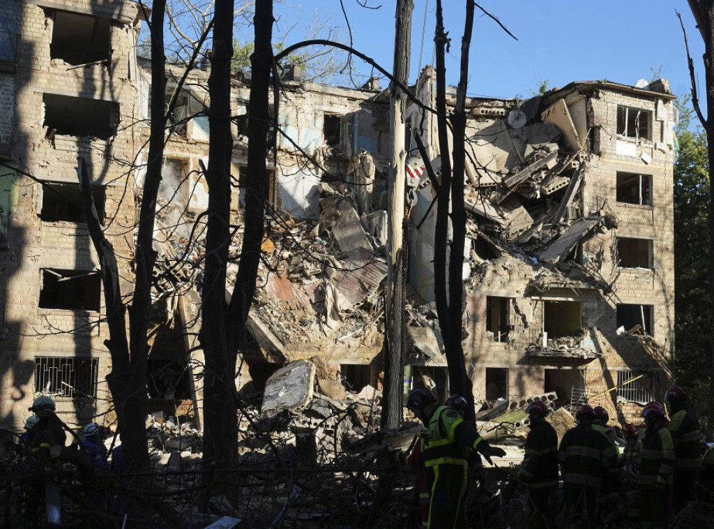 Guverner: Desetine ljudi ispod ruševina zgrade u Oleški, u Hersonskoj oblasti