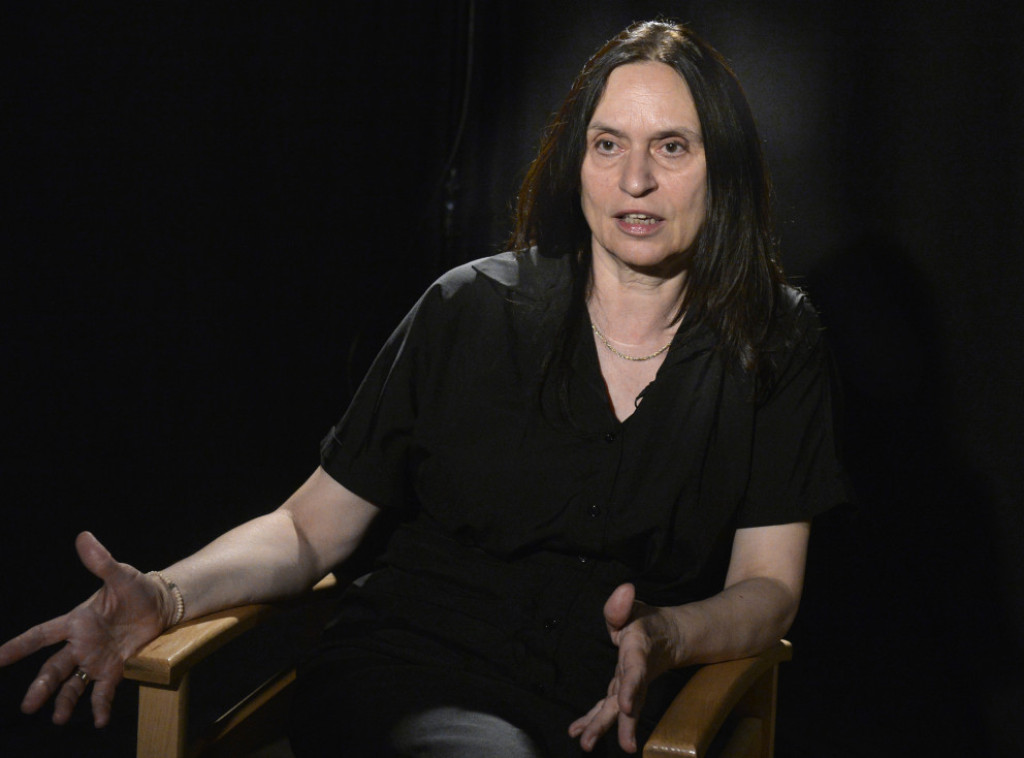 Gordona Goncić: Kostim iz predstave "Kralj Ibi" na izložbi o Zoranu Radmiloviću u Ateljeu 212