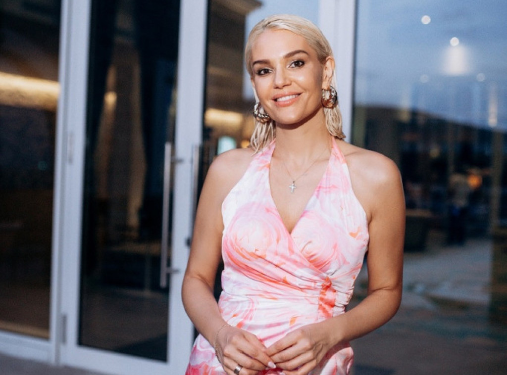 Pevačicu Lenu Kovačević očekuju koncerti u Tivtu, Cetinju i Podgorici