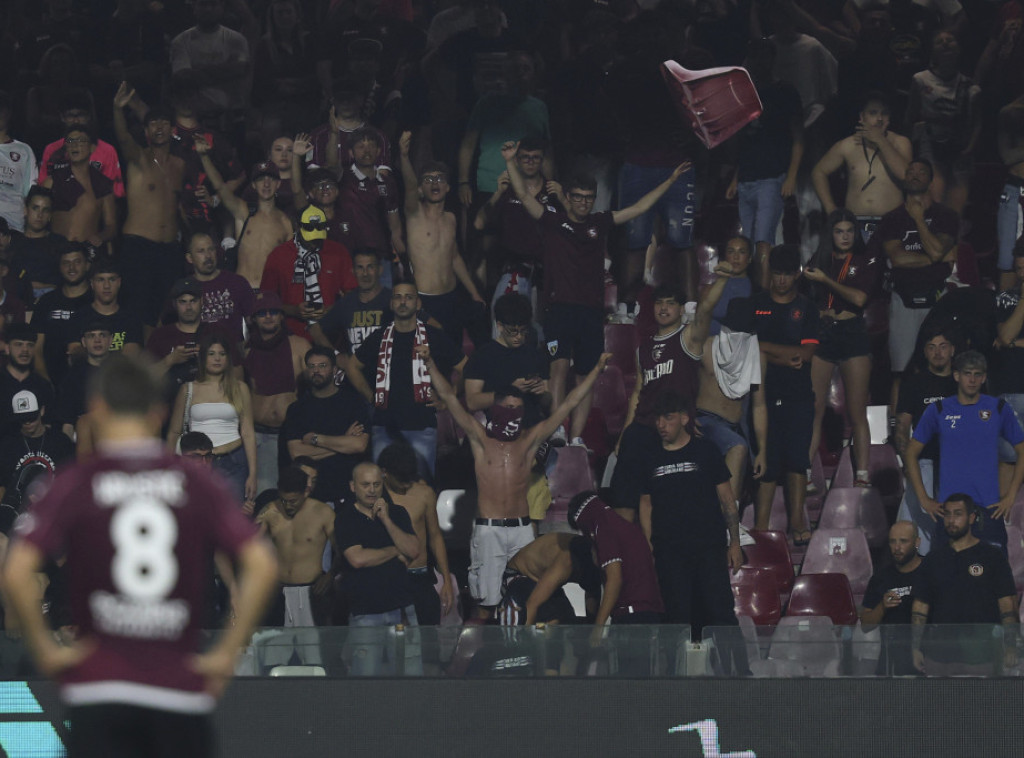 Fudbaleri Sampdorije opstali u Seriji B, navijači Salernitane prekinuli utakmicu