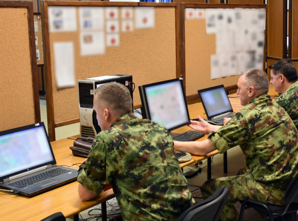 Vežba komande Drinske brigade realizuje se u Centru za obuku putem simulacije u Beogradu