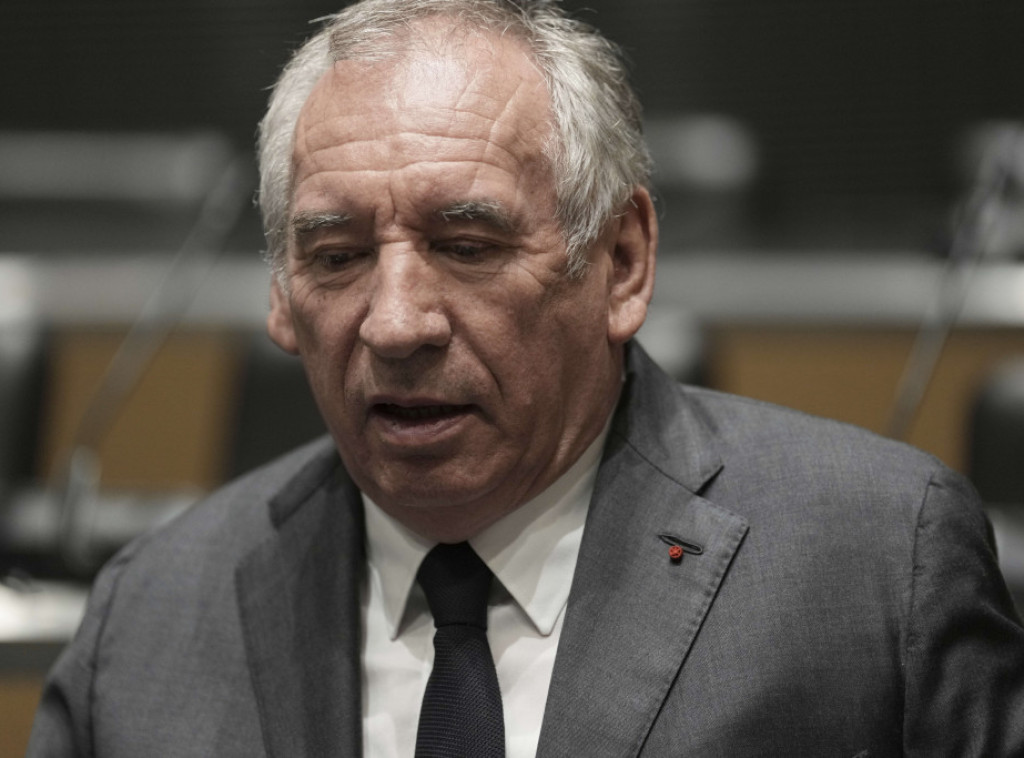 Francuski socijalisti podneće zahtev za glasanje o nepoverenju vladi