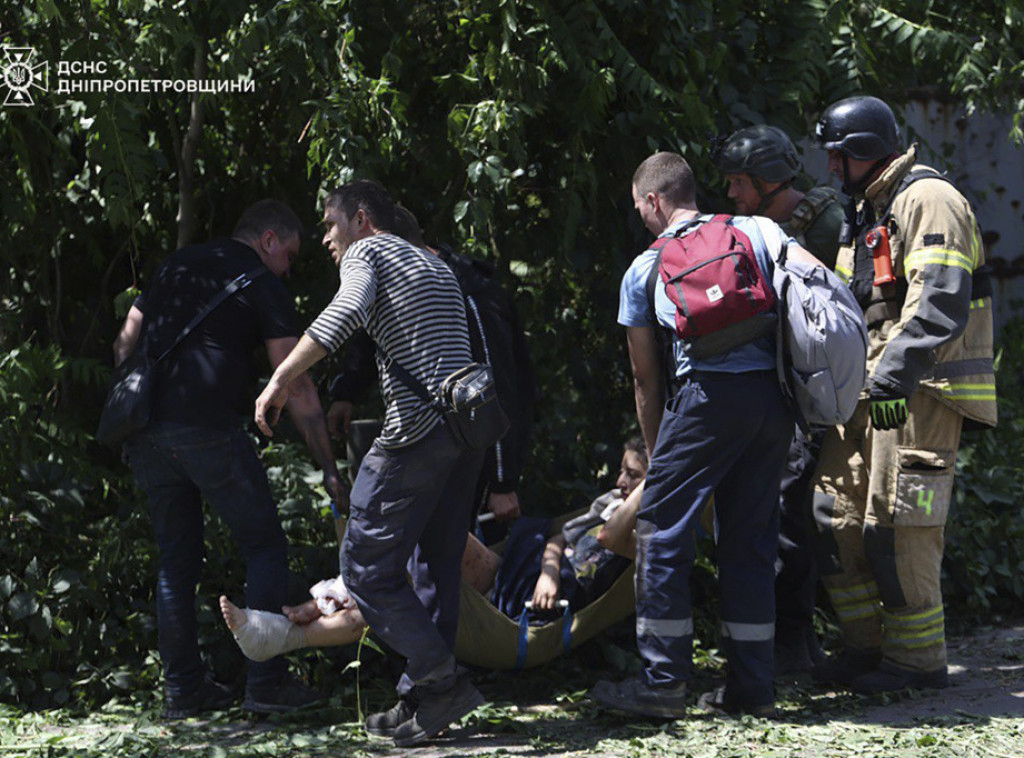 Broj ubijenih u ruskom napadu na Dnjepar porastao na 18, skoro 300 povređeno
