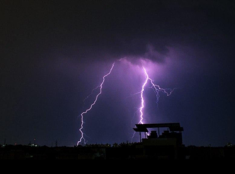 U Južnoj Karolini 20 povređenih u udaru groma na jezeru