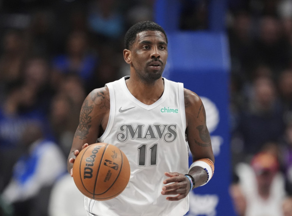 Američki košarkaš Kajri Irving dogovorio produženje ugovora sa Dalasom