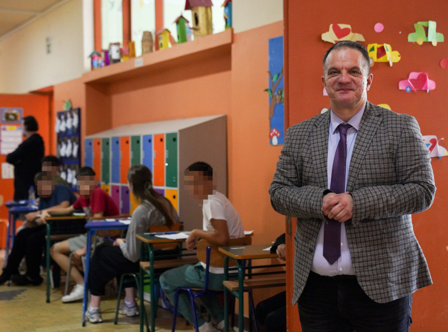 Ministar Stanković: Završni ispit za osmake za ovu školsku godinu uspešno okončan