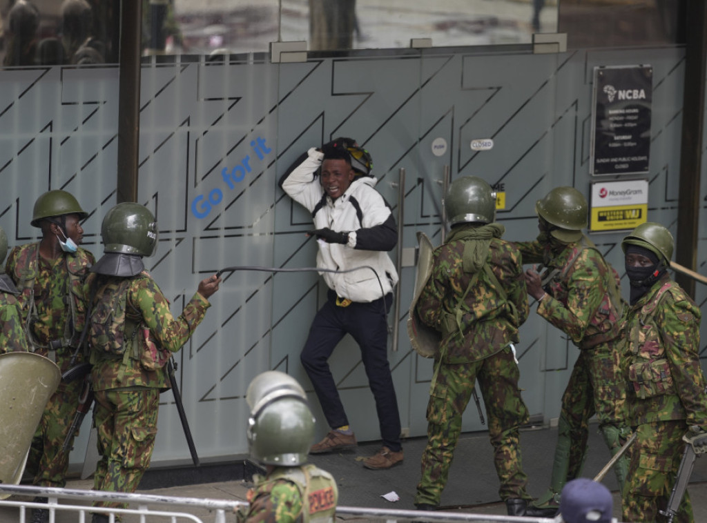 Najmanje 10 osoba povređeno u protestima širom Kenije