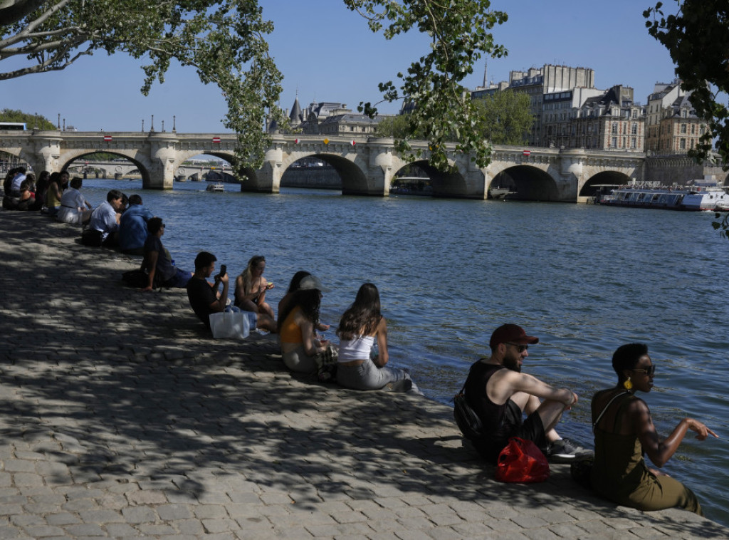 Pariz: Na Seni se otvaraju tri kupališta, prvi put posle 100 godina