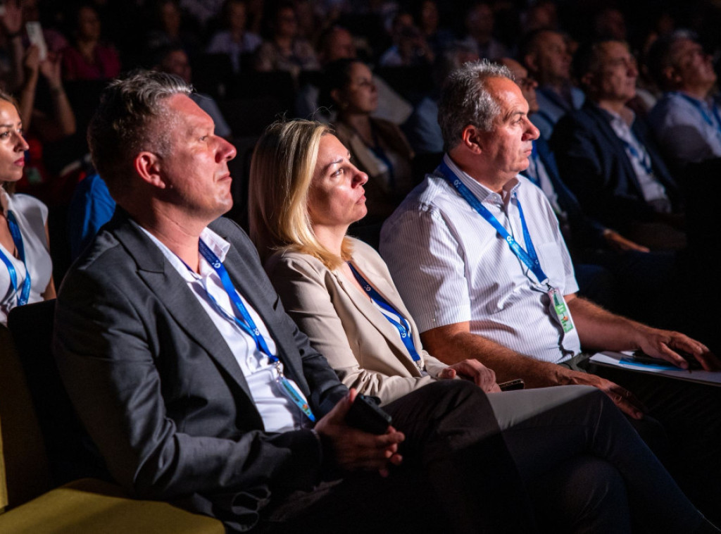 Tatjana Macura: Ljudi ostaju nezamenljivi uprkos tehnološkom napretku