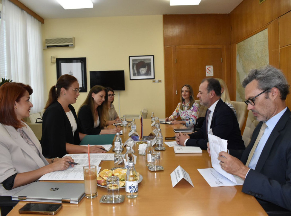 Sara Pavkov sa predstavnicima AFD-a o izgradnji regionalnih centara za upravljanje otpadom