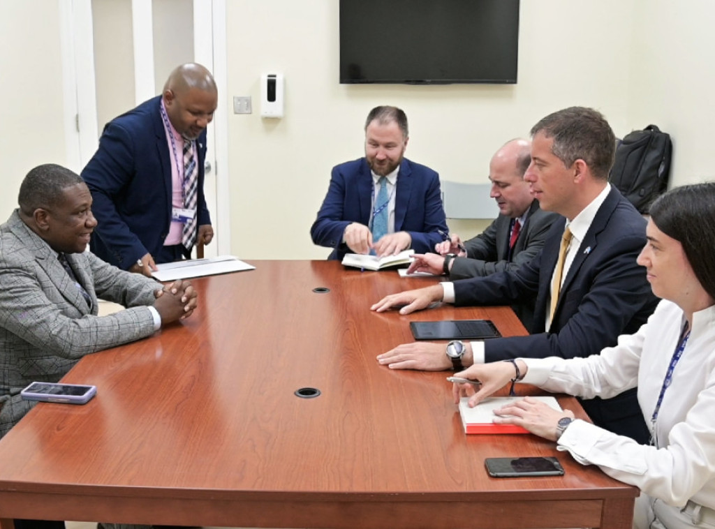 Đurić sa šefom diplomatije Svete Lucije o intenziviranju saradnje