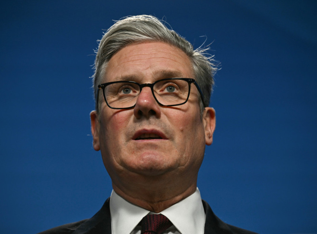 Starmer ublažava planirane rezove u socijalnoj pomoći kako bi smirio pobunu u stranci