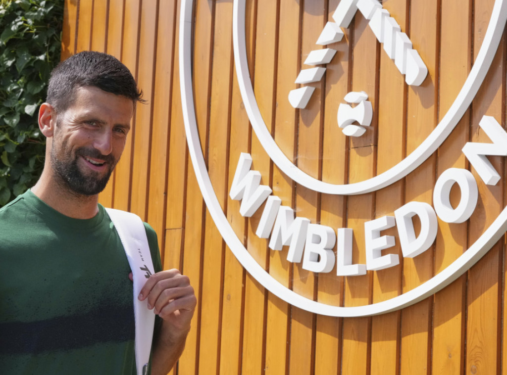 Djokovic to face France's Muller in Wimbledon opening round