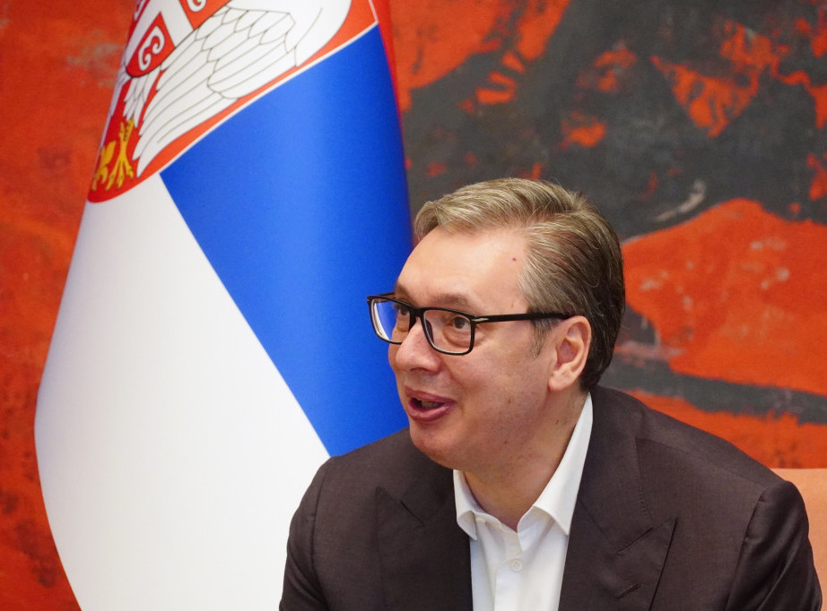 Vucic meets with Motika, Simanic
