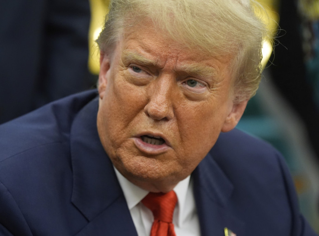 Tramp demantovao da razmatra pomoć Iranu od 30 milijardi dolara za civilni nuklearni program