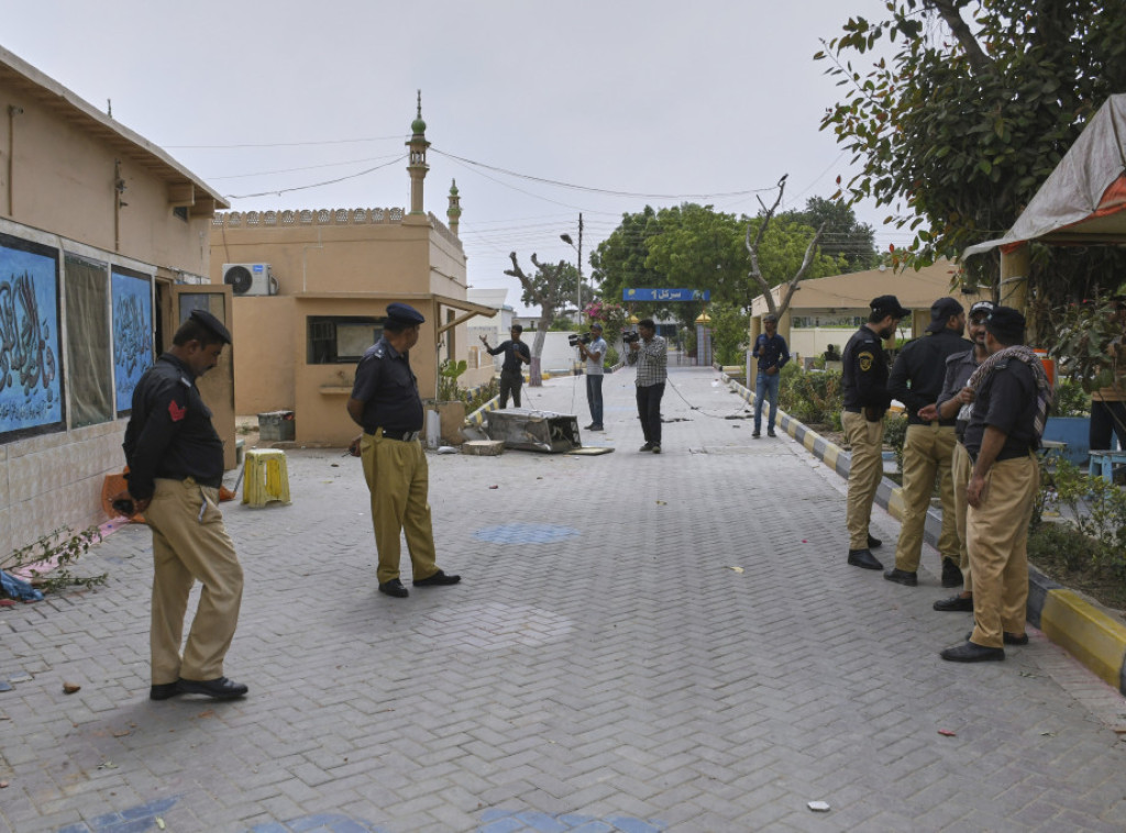 Pakistan: Ubijeno 13 vojnika, 29 ljudi ranjeno u napadu bombaša samoubice