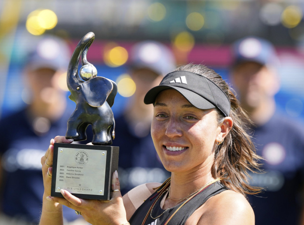 Džesika Pegula pobedila Igu Švjontek i osvojila WTA turnir u Bad Homburgu