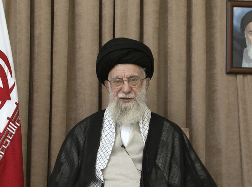 Hamnei: Islamska nacija se nikada neće predati SAD