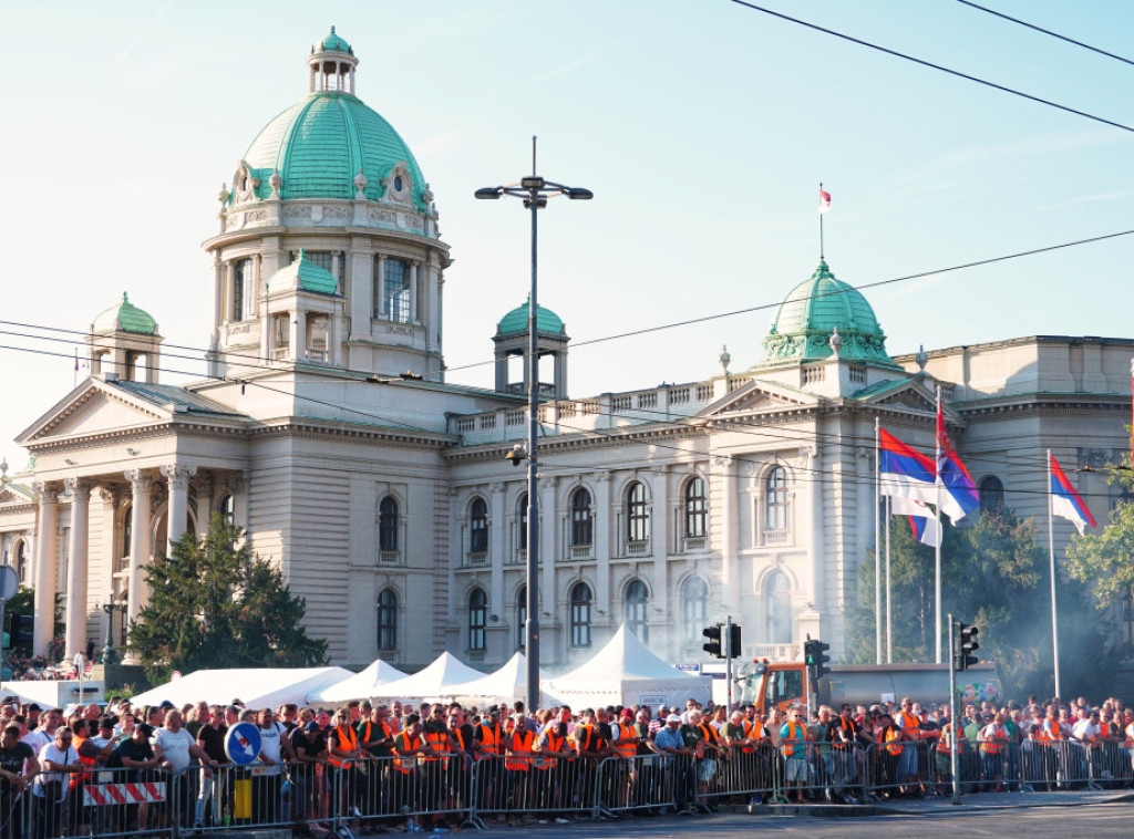 Održano književno veče u organizaciji studenata koji žele da uče