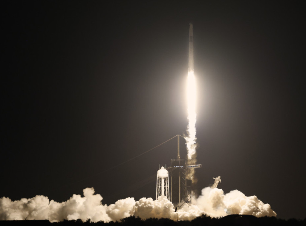 Spejs Iks danas lansirao dve grupe Starlink satelita u nisku Zemljinu orbitu