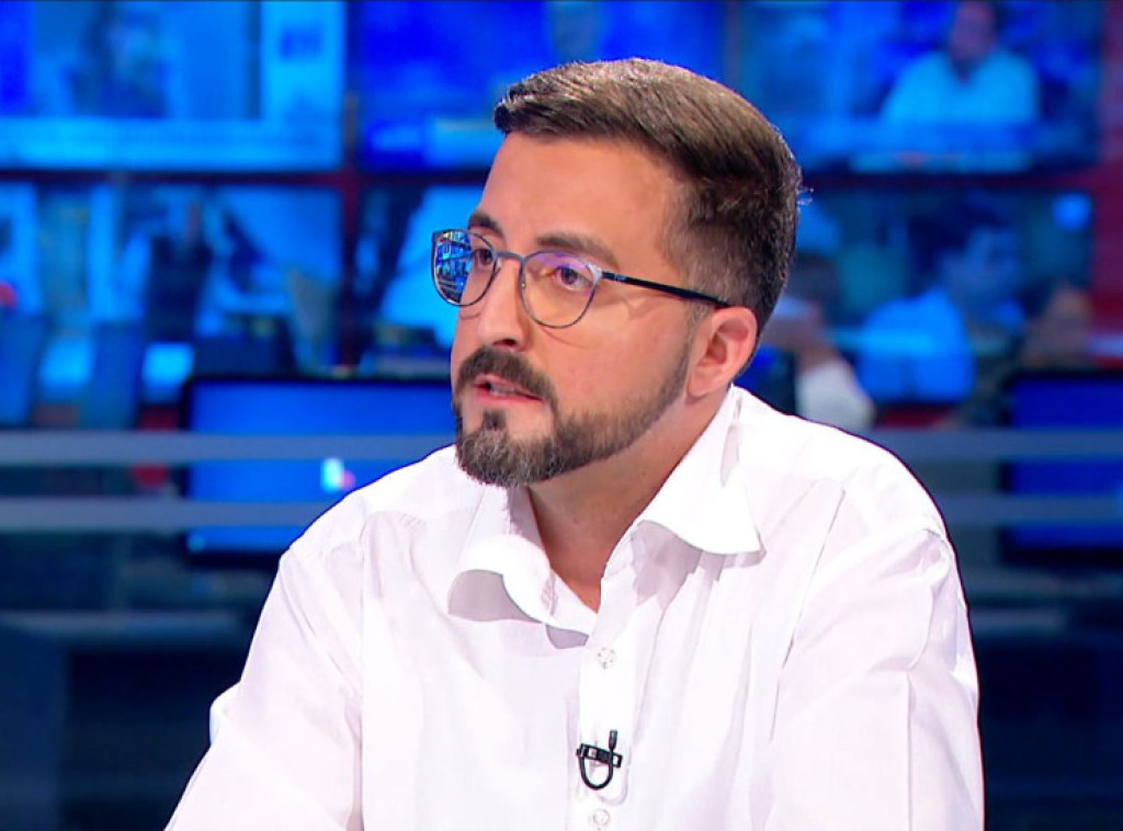 Obrknežev: Nije čudno što studenti na protestima žele da naglase patriotski narativ